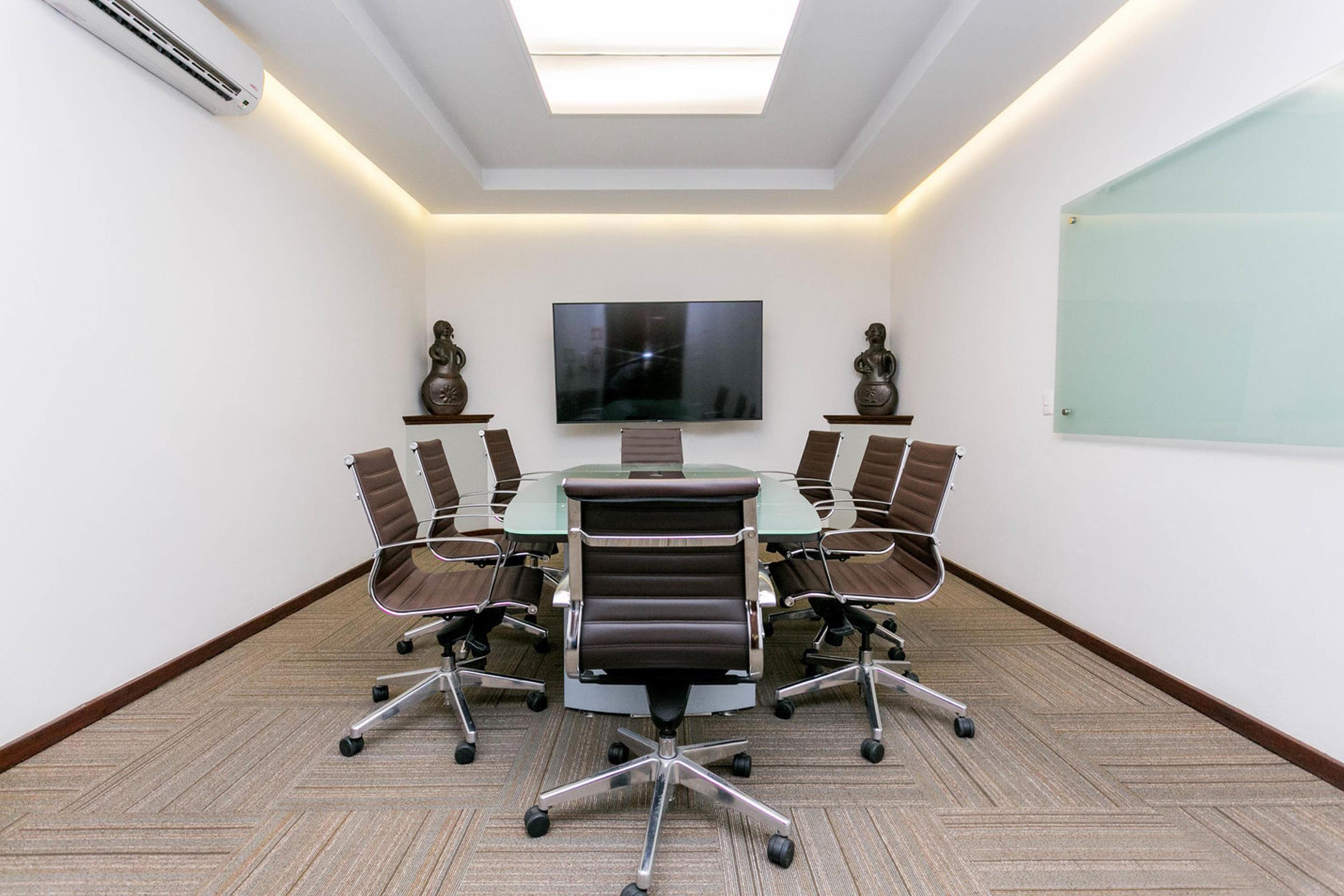 Real De Minas San Miguel De Allende Buitenkant foto Meeting room at the headquarters of the National Stock Exchange of India