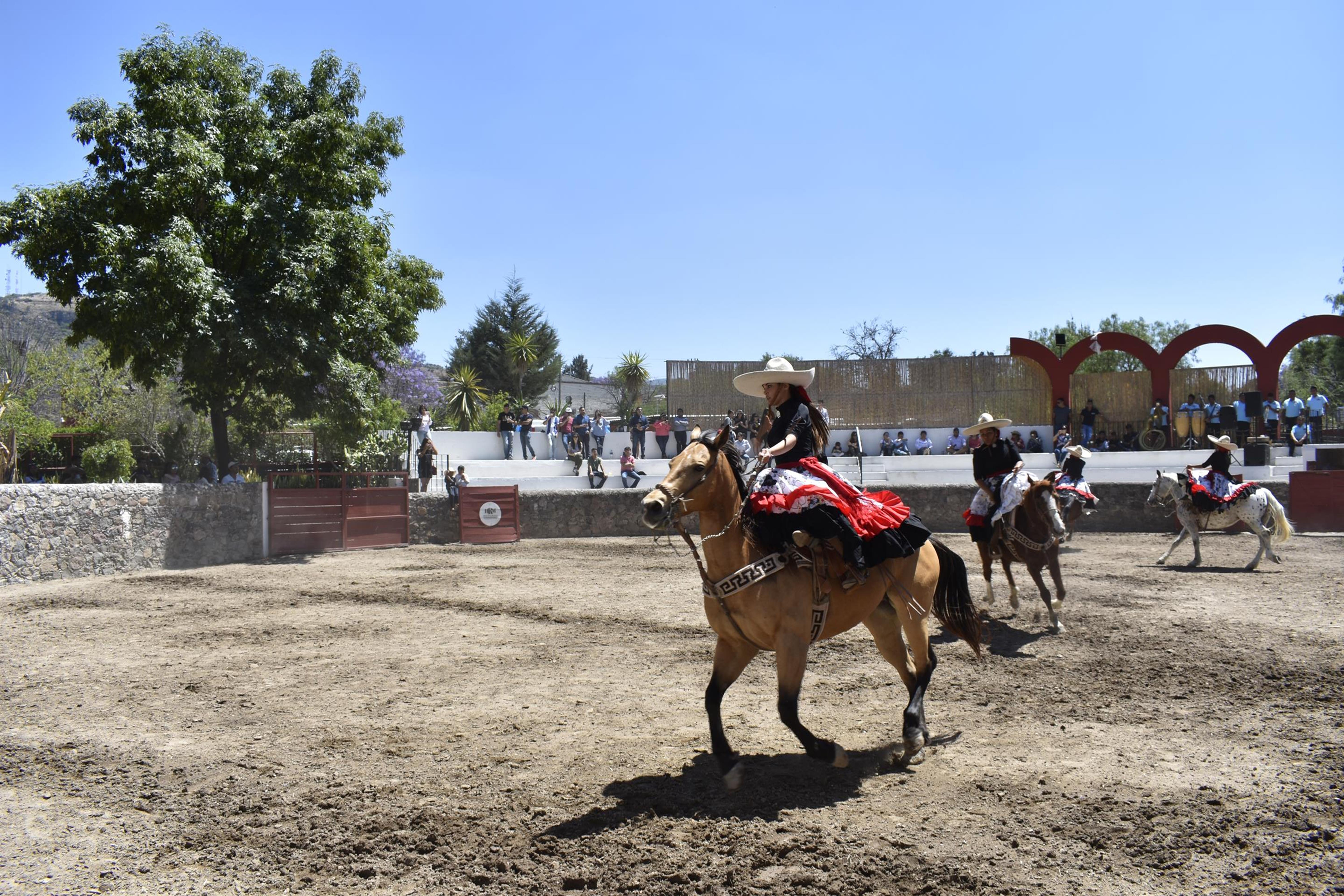 Real De Minas San Miguel De Allende Buitenkant foto Charros in Charra show